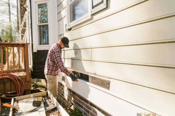 Top rated local Storm Damage Siding Repair specialists in Hampton, IL